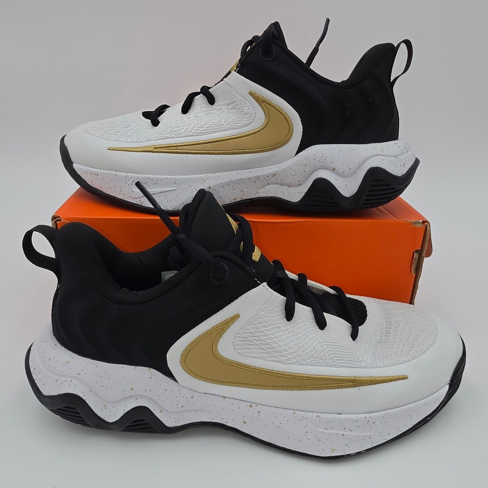 Nike Giannis Immortality 4 GS White Black Gold Kids Shoes IH7664-003 5Y NWOB